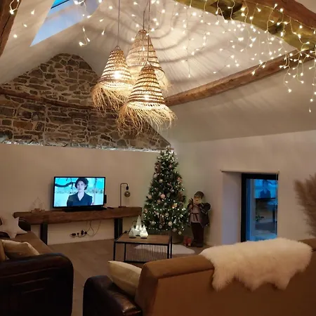 Au Coeur Des Vallees * Couvin